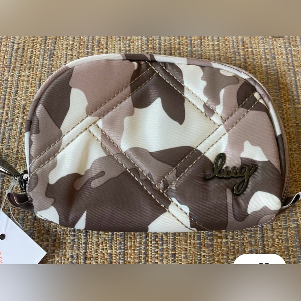 Lug Stash Zip Classic RFID Pouch “Camo Taupe”. NWT